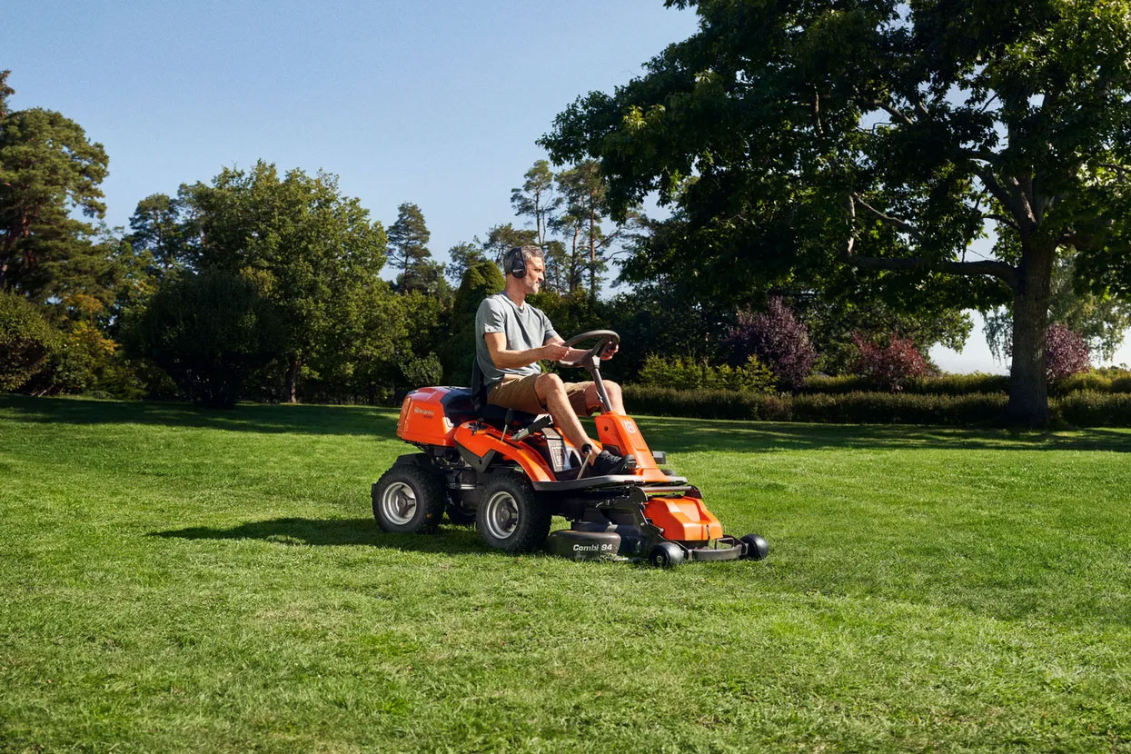Husqvarna R 214C Frontzitmaaier - Afbeelding 2